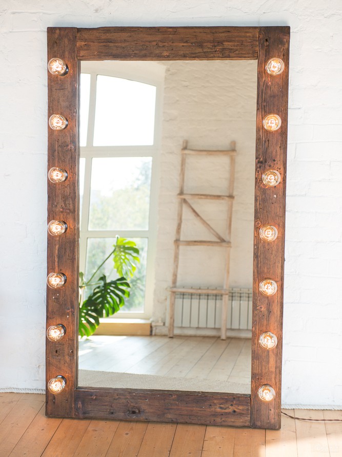  Зеркало смотровое с ретро лампами в стиле ЛОФТ «Солес»  .