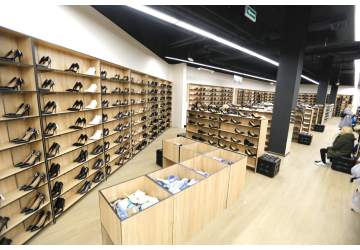 Магазиностроение торговых площадей под ключ, для магазинов одежды, обуви и промтоваров